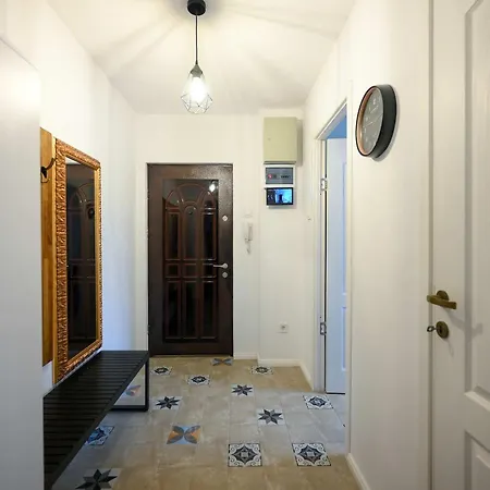 Joy Pavel Rotariu 19