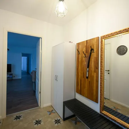 Joy Pavel Rotariu 19 アパート ティミショアラ