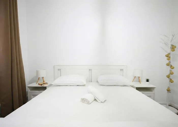 Joy Pavel Rotariu 19 Apartamento *